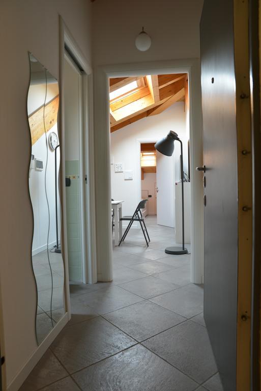Apartamento Cece' Dependance Lecco Habitación foto